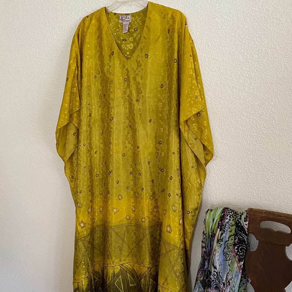 Vintage NILE FASHIONS Unworn Kaftan
